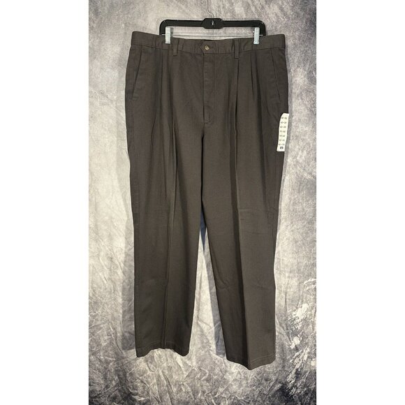 dockers USA Made khaki classic fit pleated Brown Gray Size 42x32 (true 40x32)‎ - Picture 1 of 15